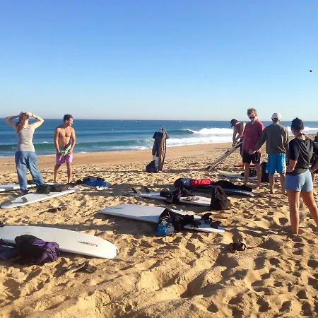 Hostel Shifting Sands Surf Camp *