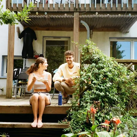 Hostel Shifting Sands Surf Camp