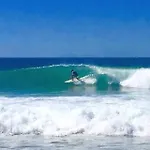بيت شباب Shifting Sands Surf Camp لابينيه