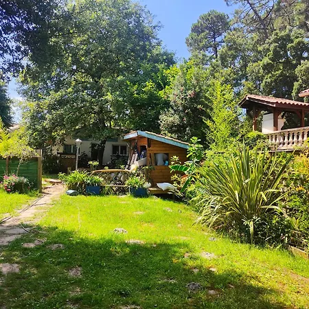 Shifting Sands Surf Camp Лабенн