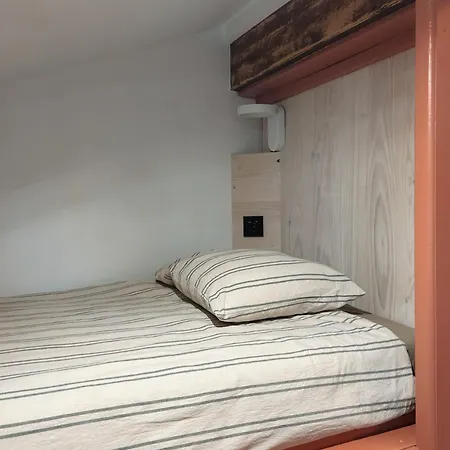 Shifting Sands Surf House *