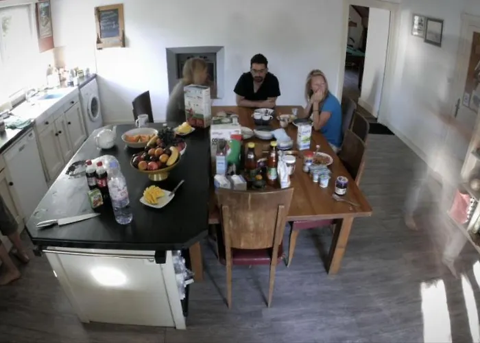 Vandrarhem Shifting Sands Surf Camp *