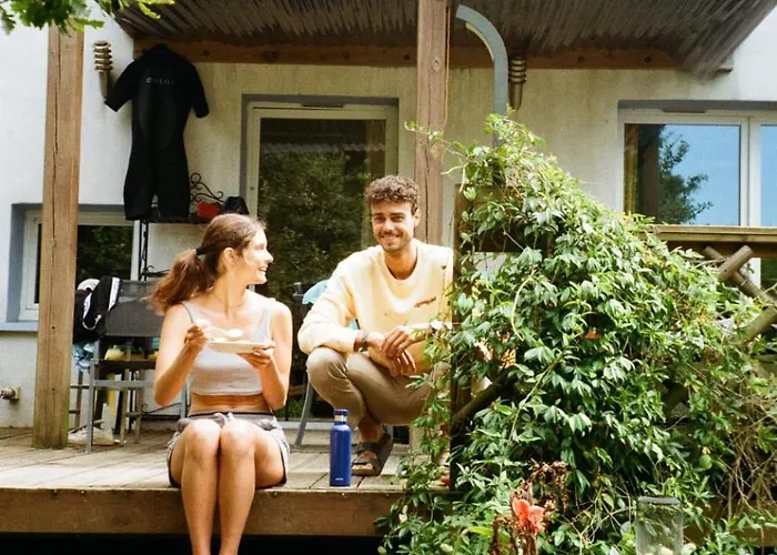 Хостел Shifting Sands Surf Camp