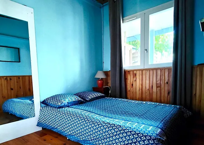 Shifting Sands Surf Camp *